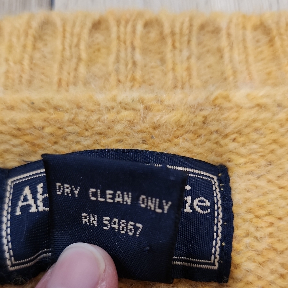Abercrombie & Fitch Wool Sweater - Picture 3 of 8